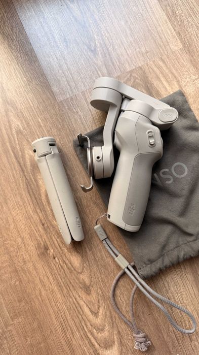 DJI Osmo Mobile 4