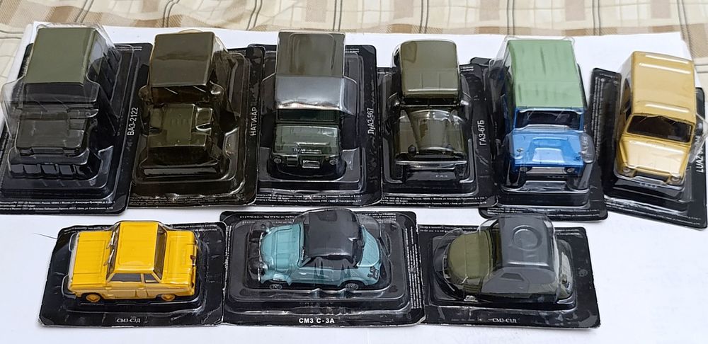 АВТОЛЕГЕНДЫ: модели Лимузинов, военных машин и танка Т-80. Деагостини.