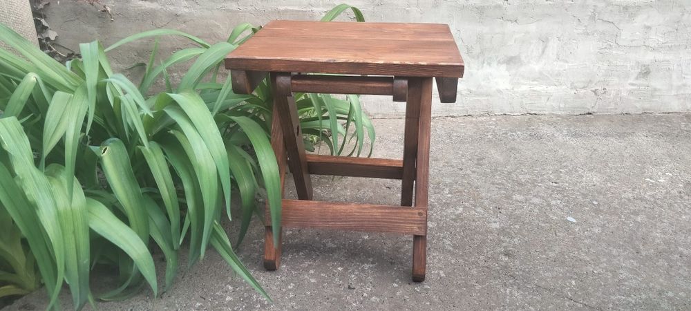 Табурет складной