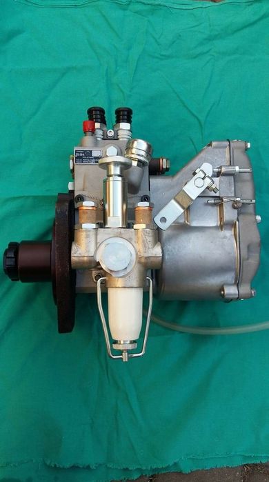 Pompa wtryskowa do ciągnika rolniczego T-25