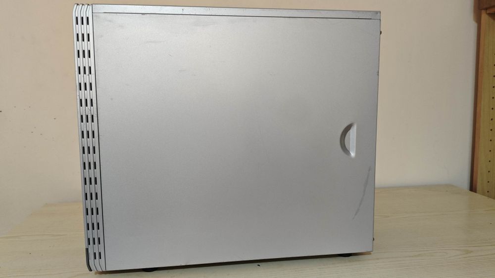 Komputer Gigabyte Z370 i3 8100, 16gb DDR4 128SSD+512HDD WIN11