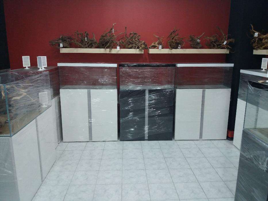 Aquario com movel novo 180L