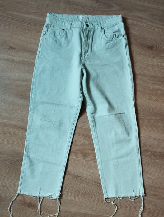 Szerokie dżinsy w miętowym kolorze