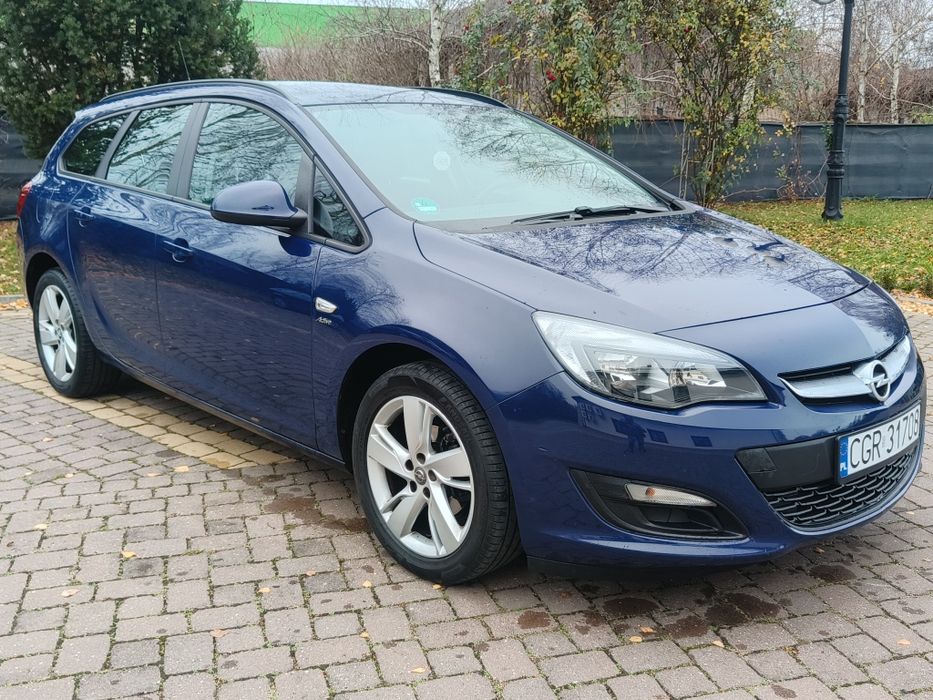 Na Sprzedaż Opel Astra J Kombi Lift 1.4 Turbo Po Sporym Serwisie ;)