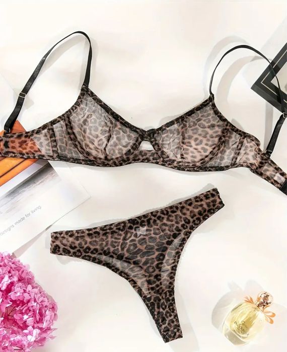 Сексуальний комплект білизни з леопардовим принтом