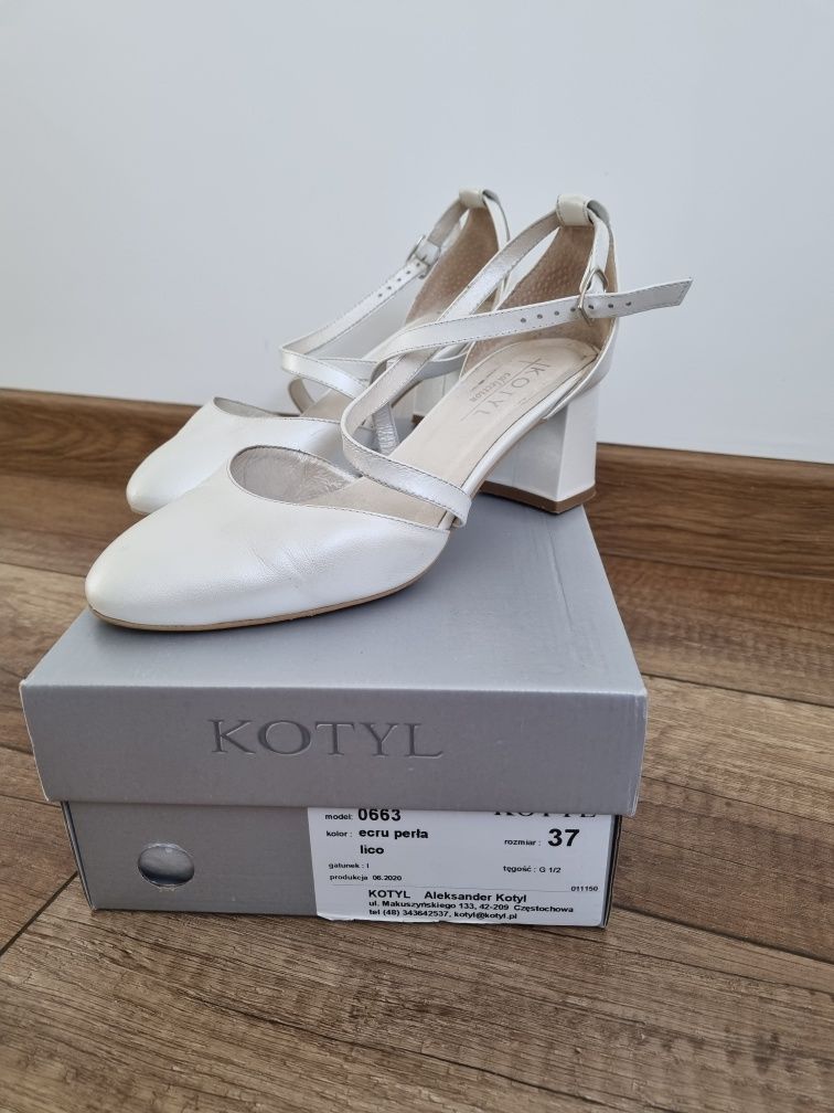 Buty ślubne kotyl, ecru perła lico, model 663