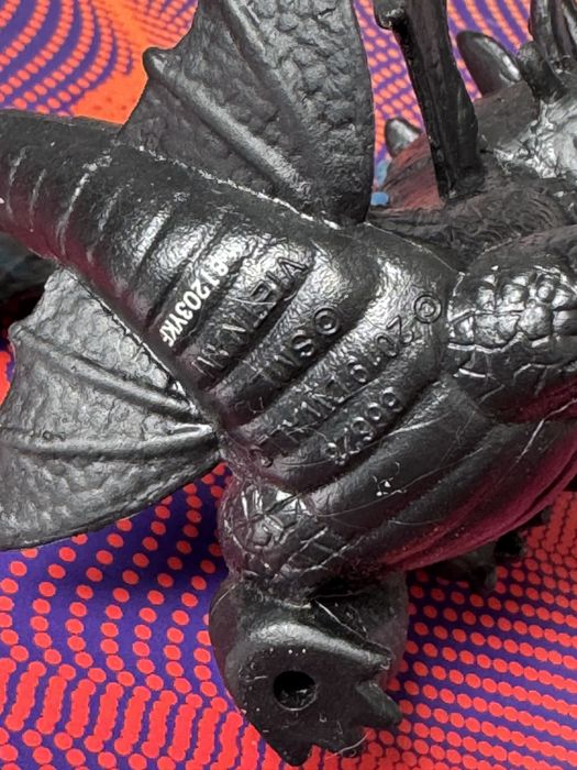 Jak wytresować smoka figurka szczerbatek jeźdźcy smoków