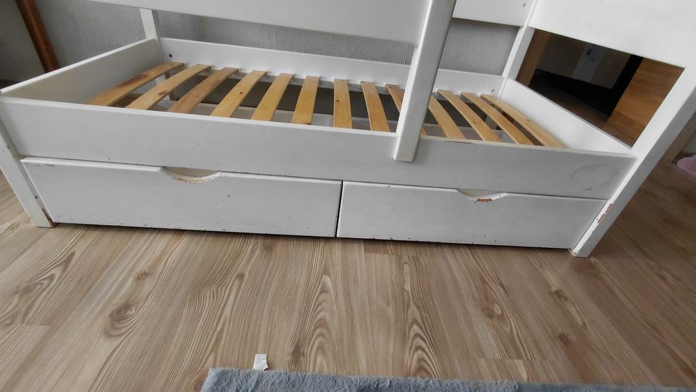 Ліжко 140×70 см.