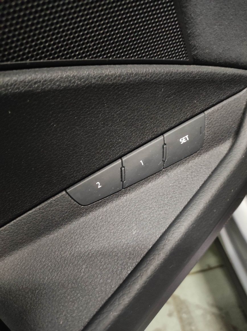 Audi e-tron sportback 55 quattro s line iva dedutível