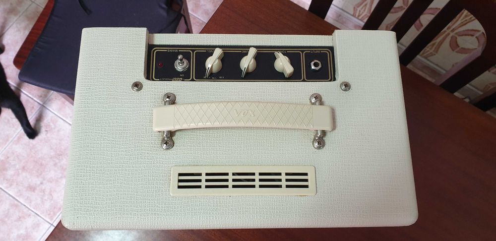 Amplificador Guitarra Vox AC4TV