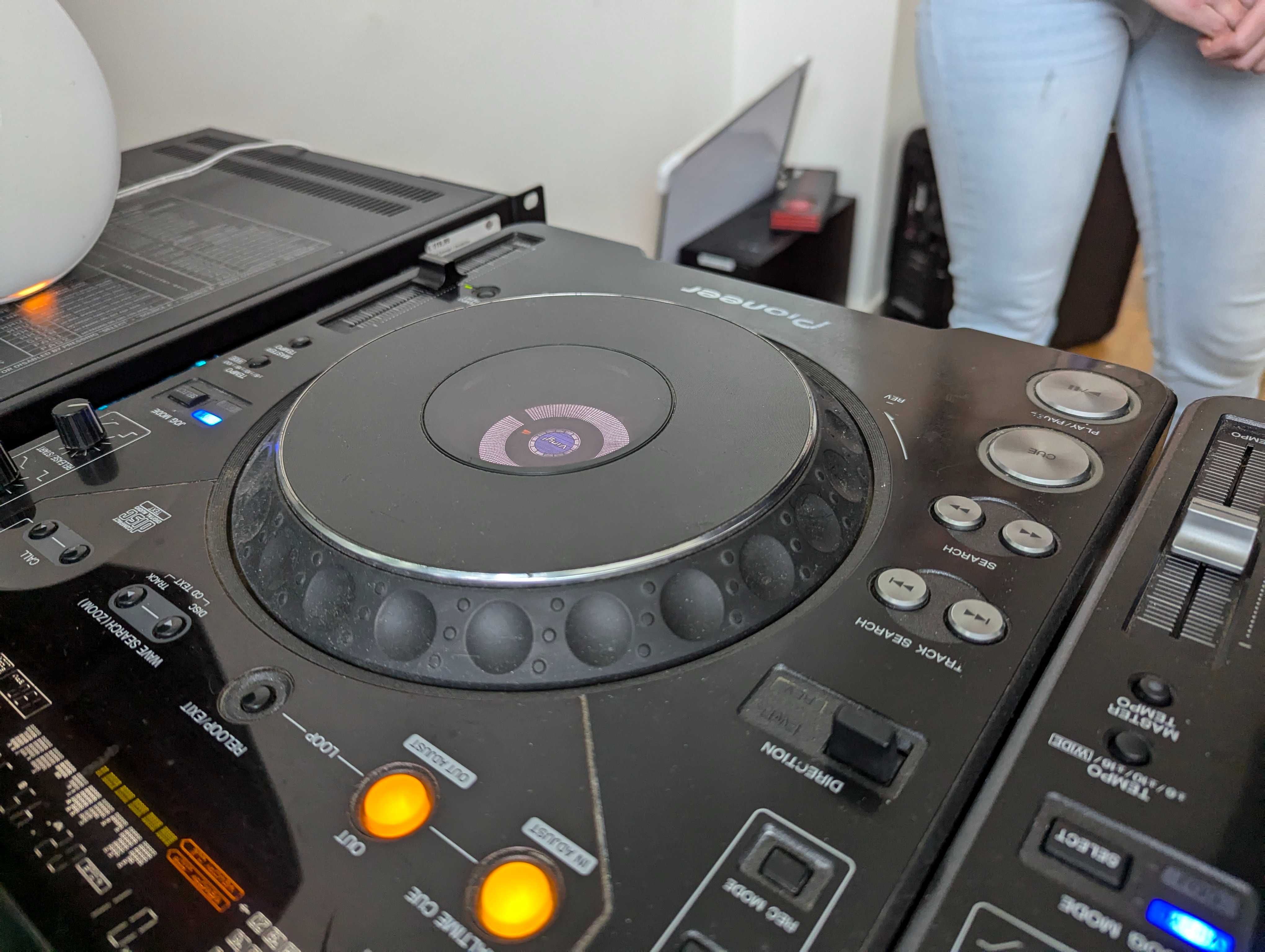 Odtwarzacze Pioneer 2x CDJ 1000 MK3 2x CDJ 1000 MK2 CD Player + 2 case