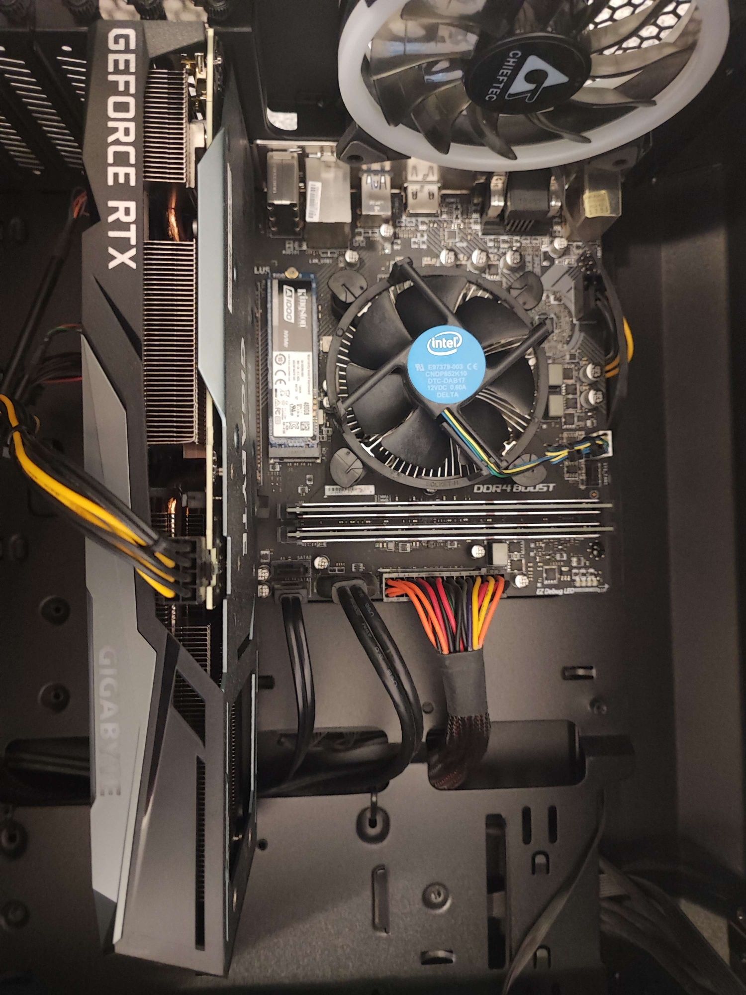 komputer do gier RTX 3060 / i5 / 16GB / SSD + HDD