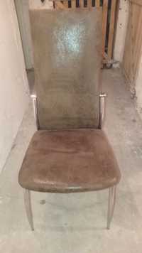 Krzesła brązowe do salonu