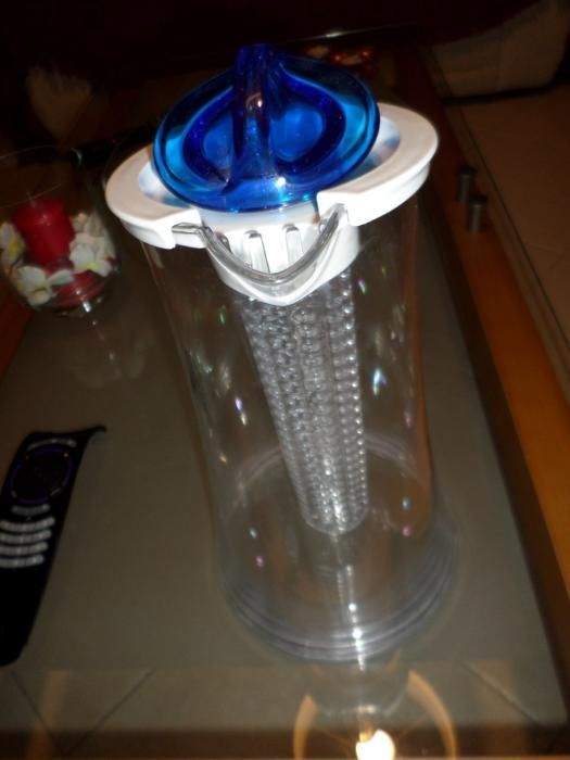 Excelente Jarro 2lts para Agua, Infusão, Sumos, Sangrias, como novo!