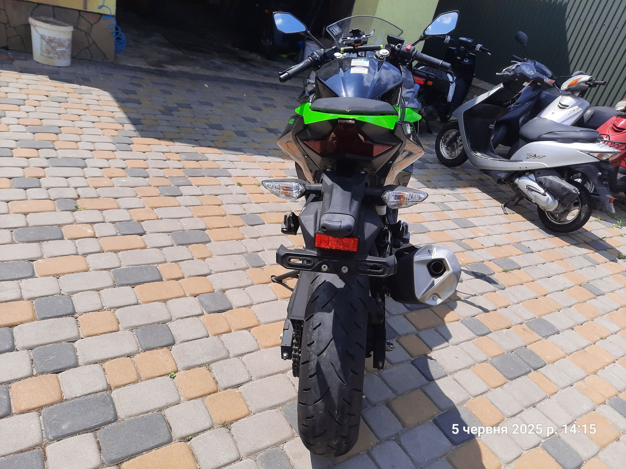 Kawasaki Ninja 400 2019