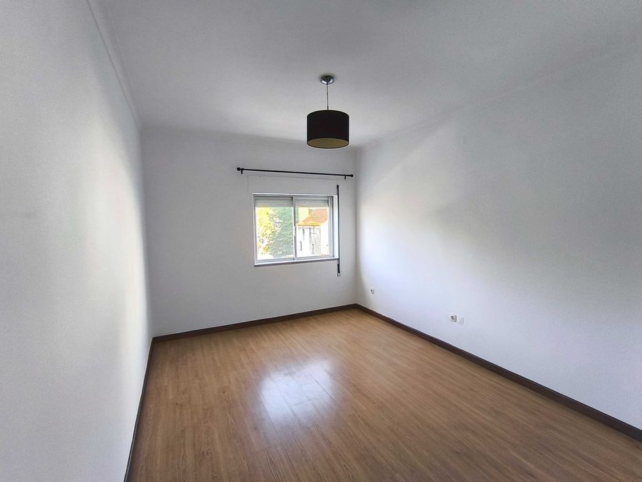 Apartamento T2 Guimarota Leiria