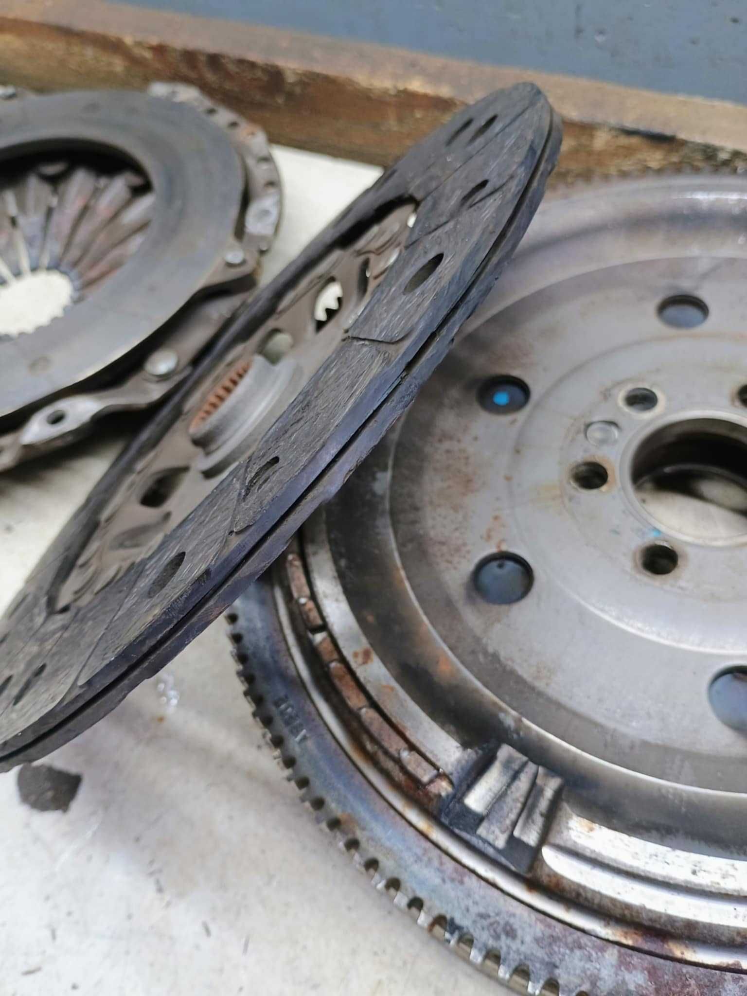 Sprzęgło dwumas tarcza docisk ŁADNE Audi A4 B5 VW Passat B5 1.8 turbo
