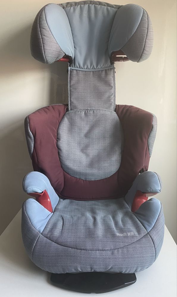 Cadeira auto Maxi Cosi Rodi XR