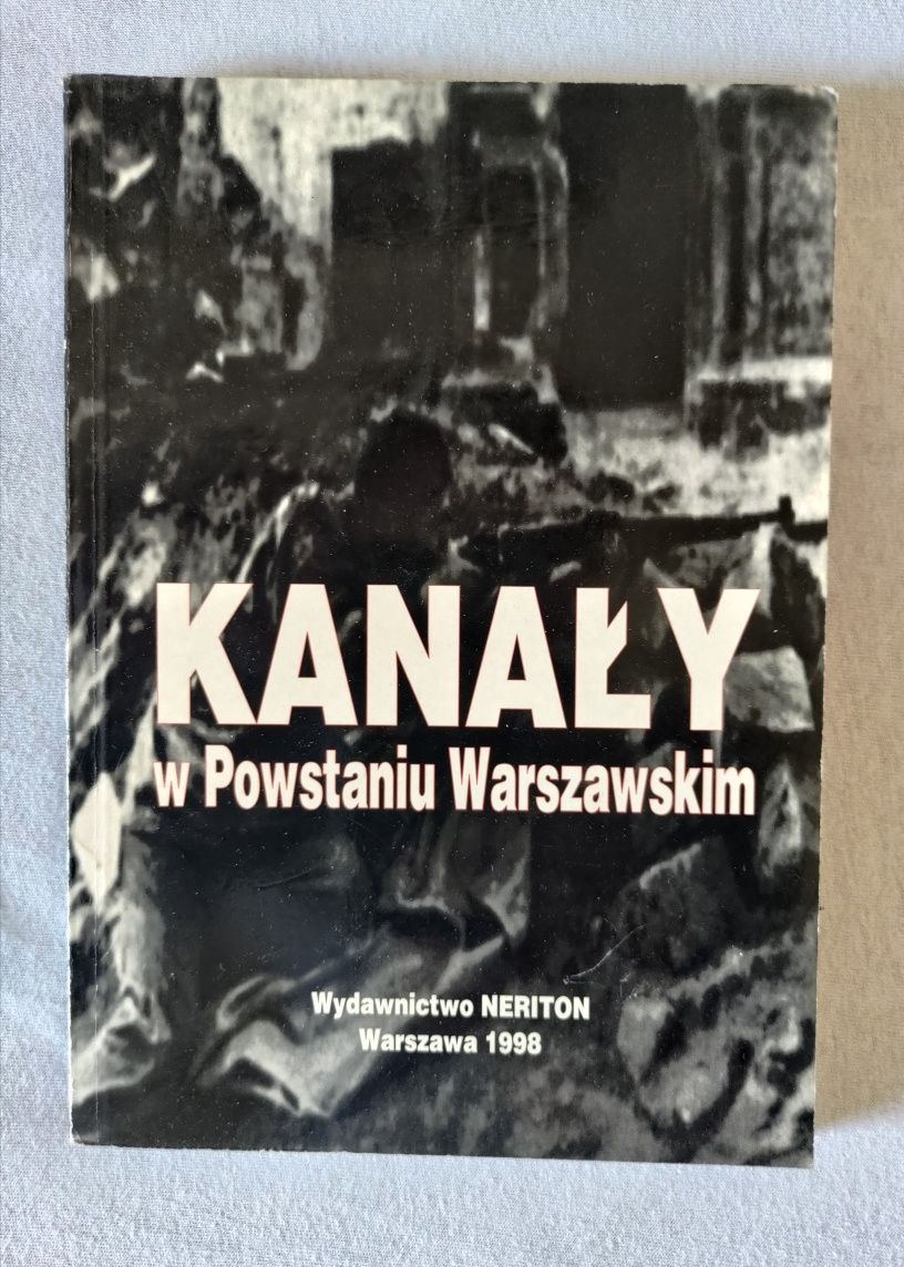 Powstanie Warszawskie 1944 zestaw książek i albumów
