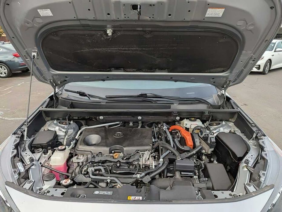 Toyota RAV4 Hybrid LE      2019