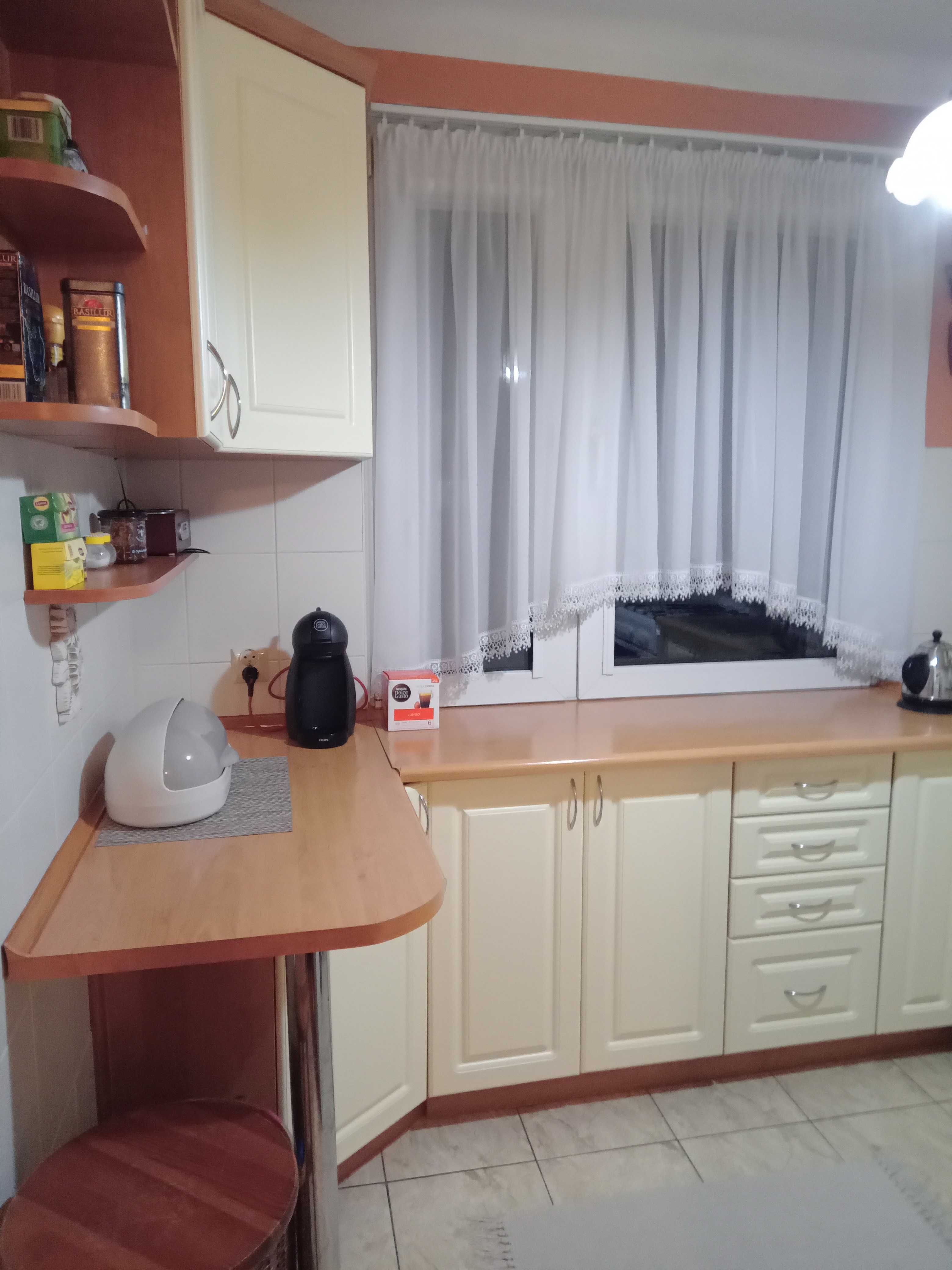 Kawalerka, Apartament, 2 pokoje,43m2,Wyposażone, OS. Słoneczne, Balkon