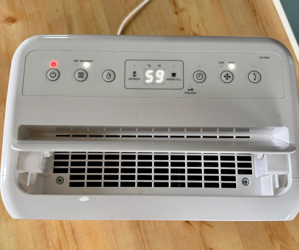 Osuszacz powietrza SHARP UD-P204P-W
