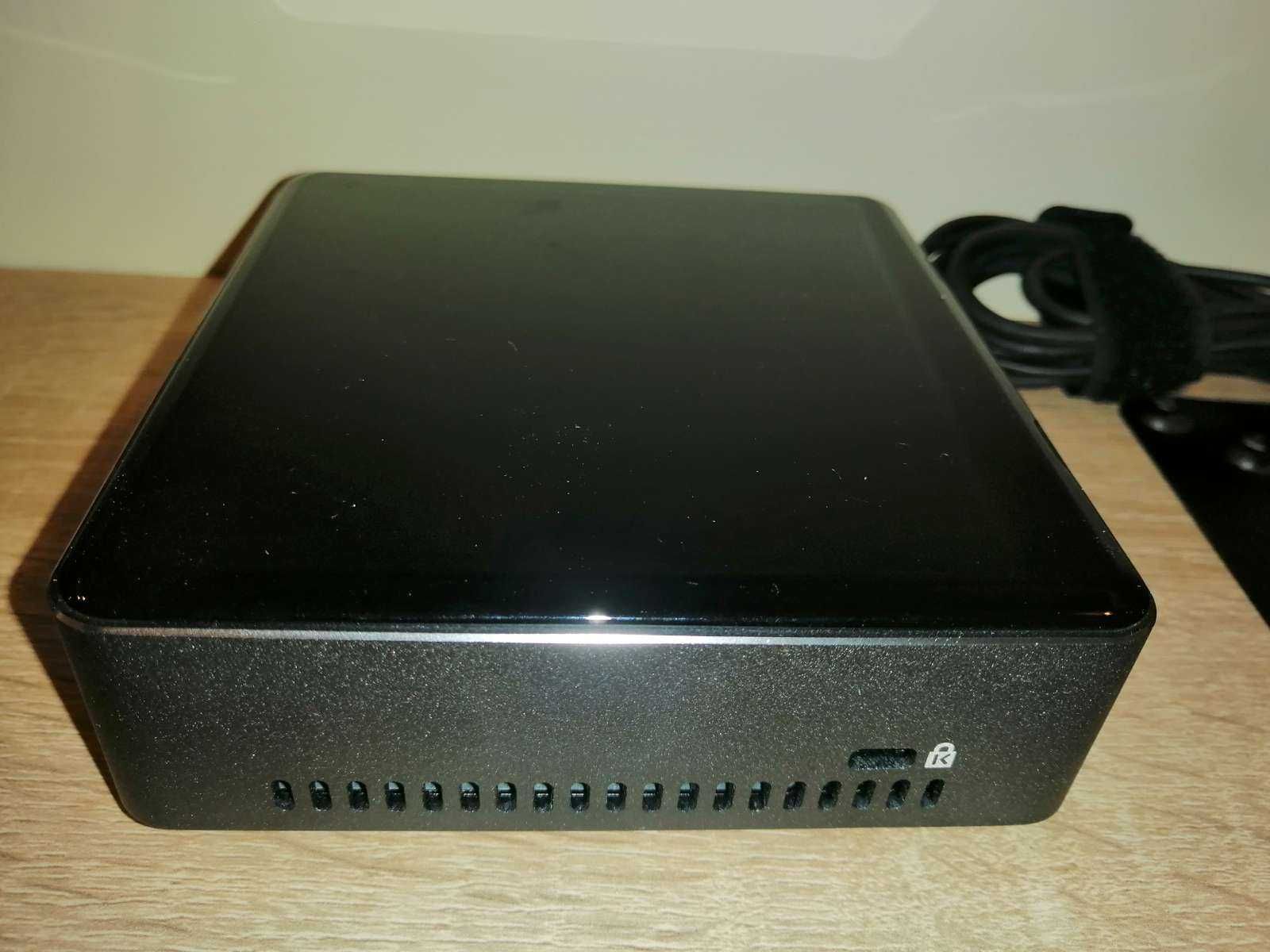 Komputer NUC7 miniPC, microPC