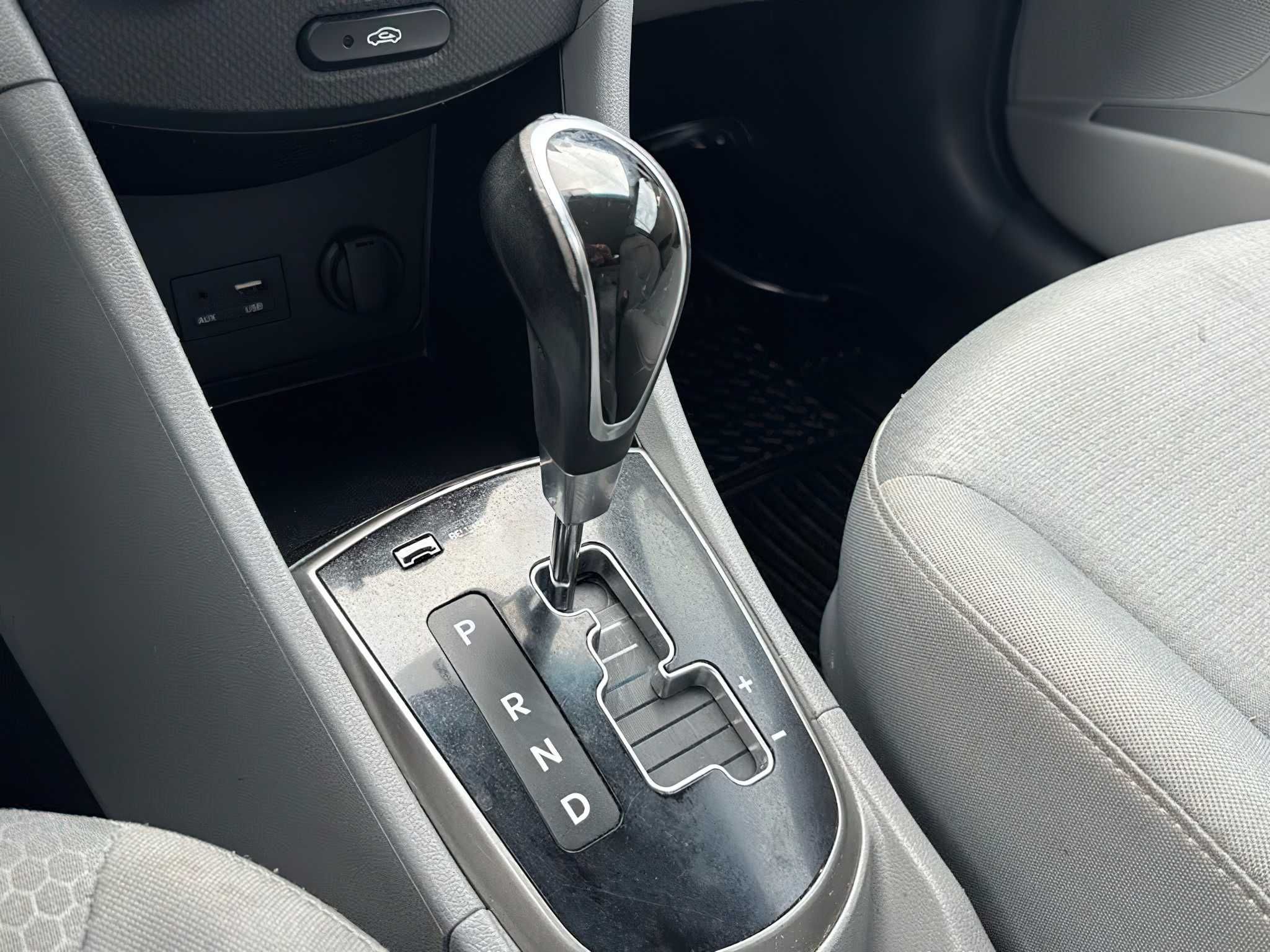 Hyundai Accent 2015