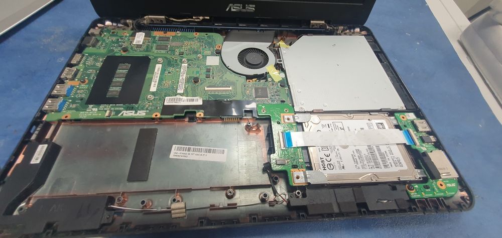 ASUS X555L usado - peças