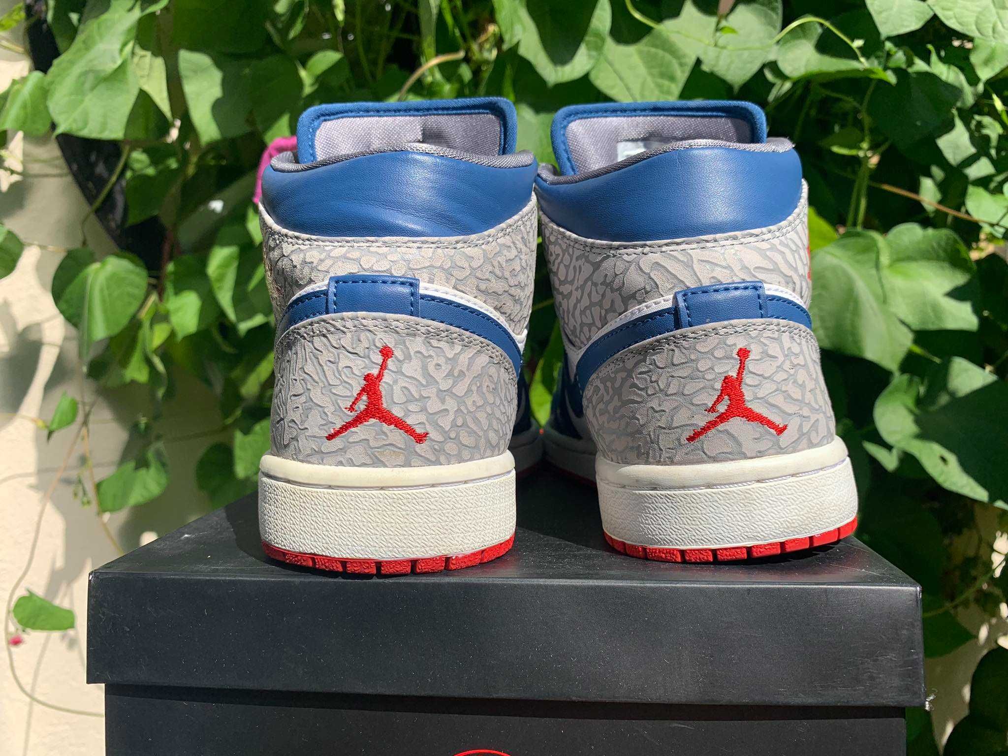 Rzadkie buty Air Jordan 1 mid True Blue z pudełkiem oryginalne  42.5