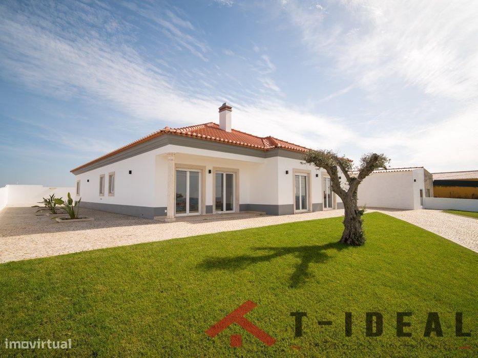 Moradia Térrea com Vista Mar