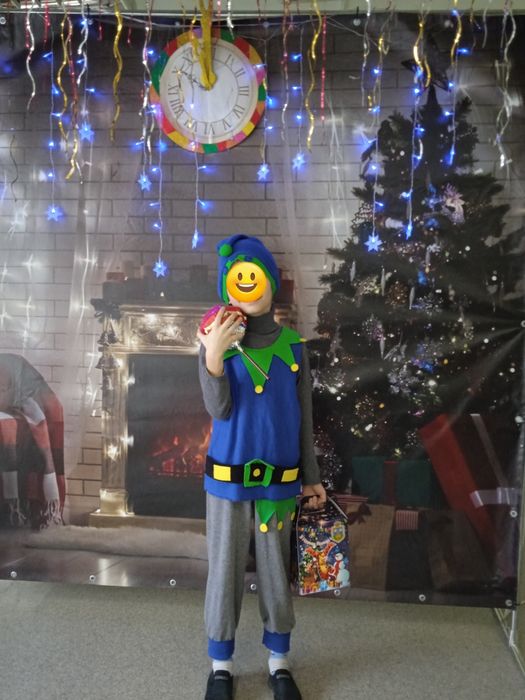 Продам карноальный костюм