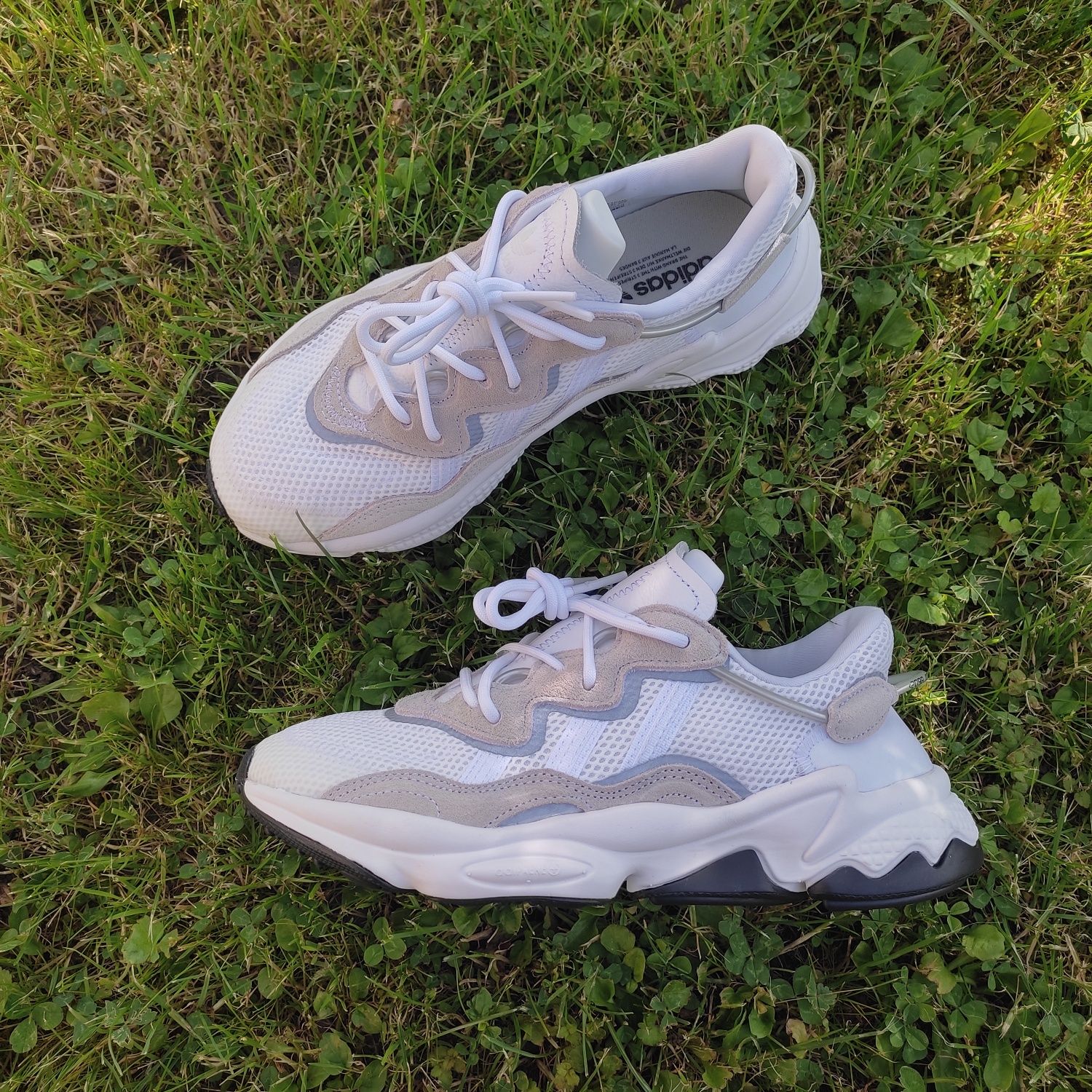 Adidas   Ozweego