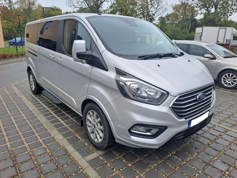 Ford Tourneo Custom Ford Tourneo Custom 2019r, L2-H1, 9-osób, VAT 23%.