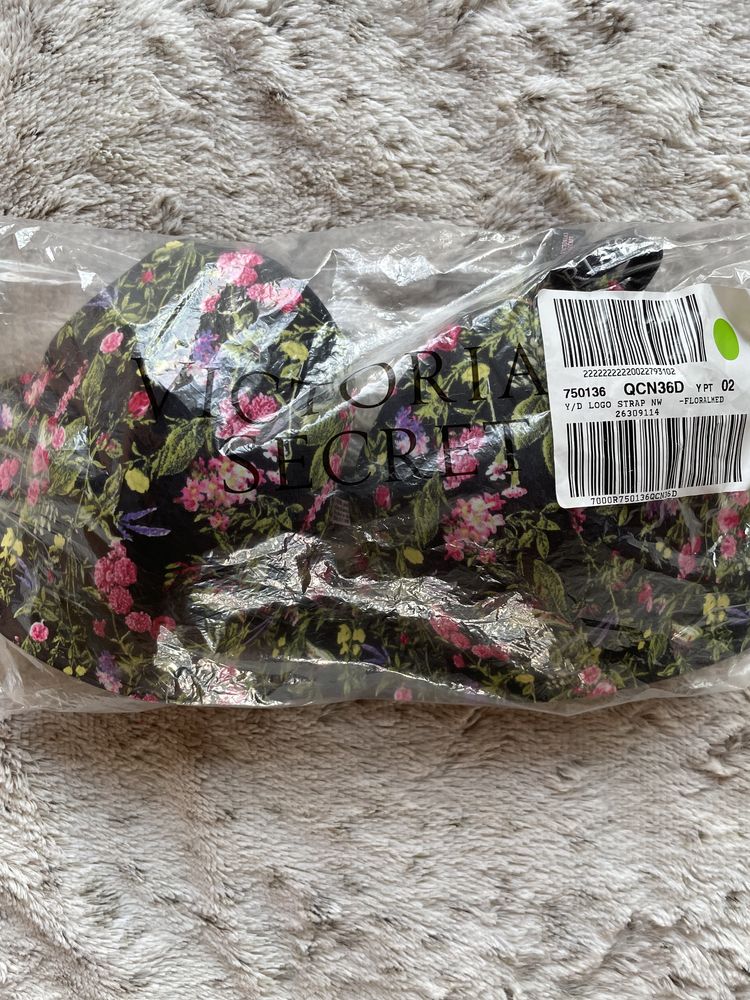 Biustonosz Victoria’s Secret stanik bez fiszbin Pink w kwiaty 36D/80D