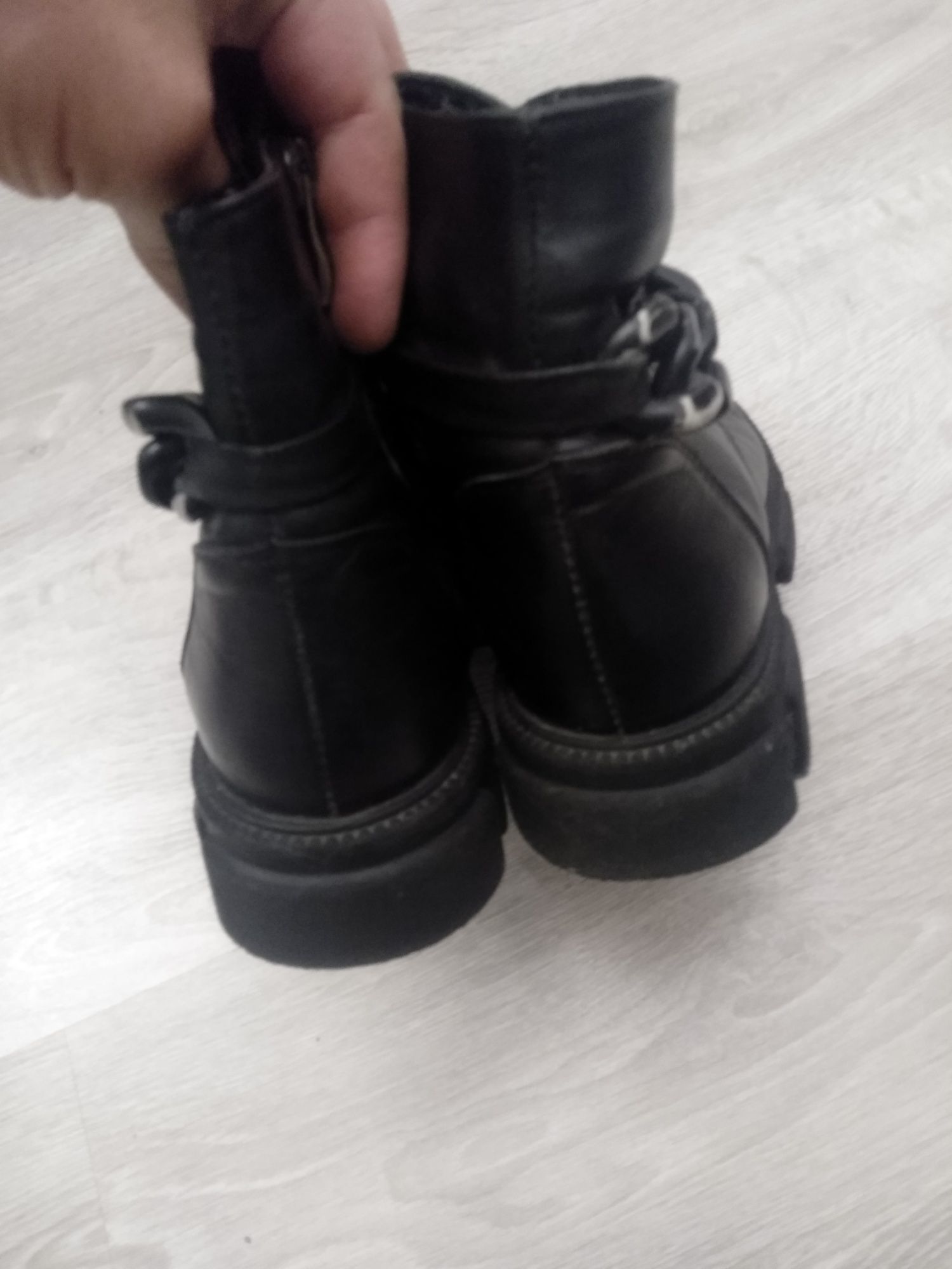черевики  шкіряні зимові для дівчинки 36 р
