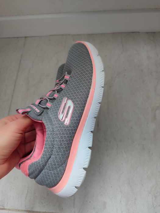 Кросівки 35-36 р Sketches 23 см