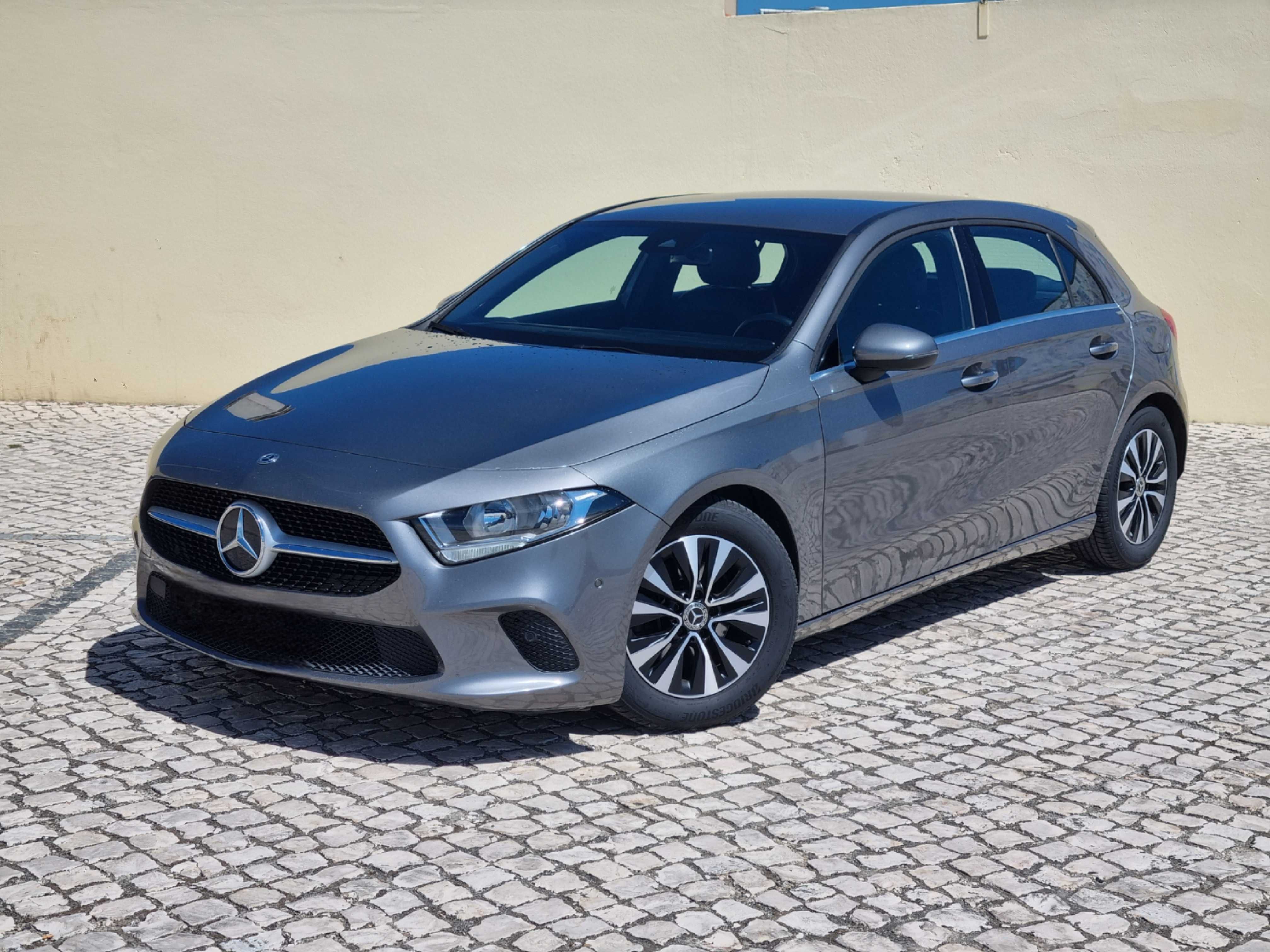 MERCEDES Classe A - Android Auto, Apple CarPlay, Estacionamento auto