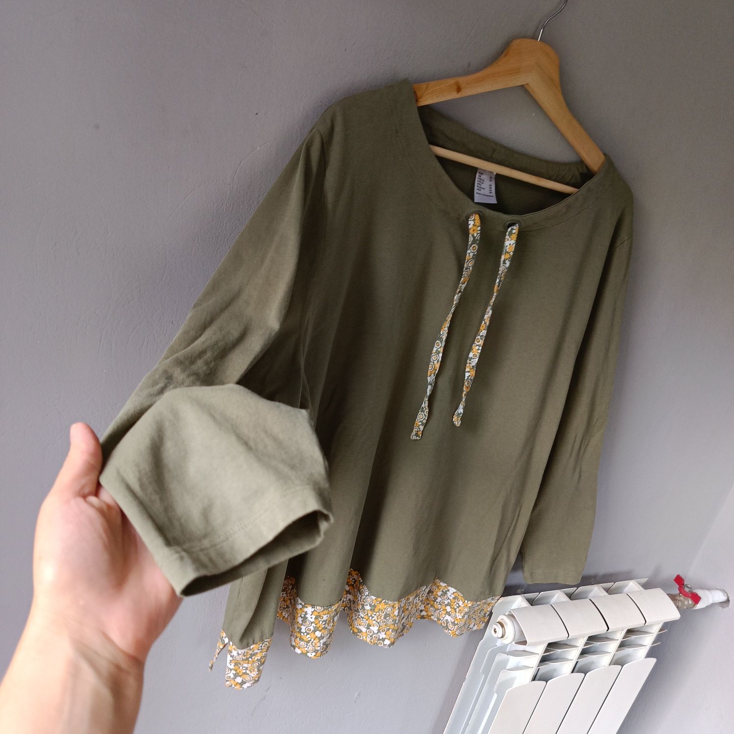 Niemiecka marka 52 6XL przewiewna bluzka damska khaki coquette na lato