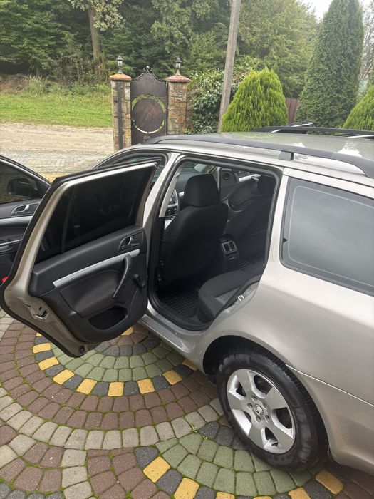 Skoda octavia 2011 (Шкода октавія) 1.6td