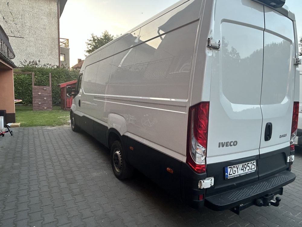 Iveco Daily 35-180 Himatic 2023 rok super stan