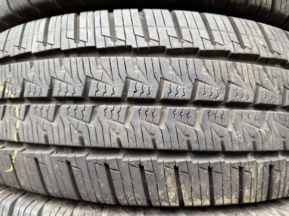 225/75 R16C 121/120R Continental VanContact 4Season 4шт. 8мм 2022