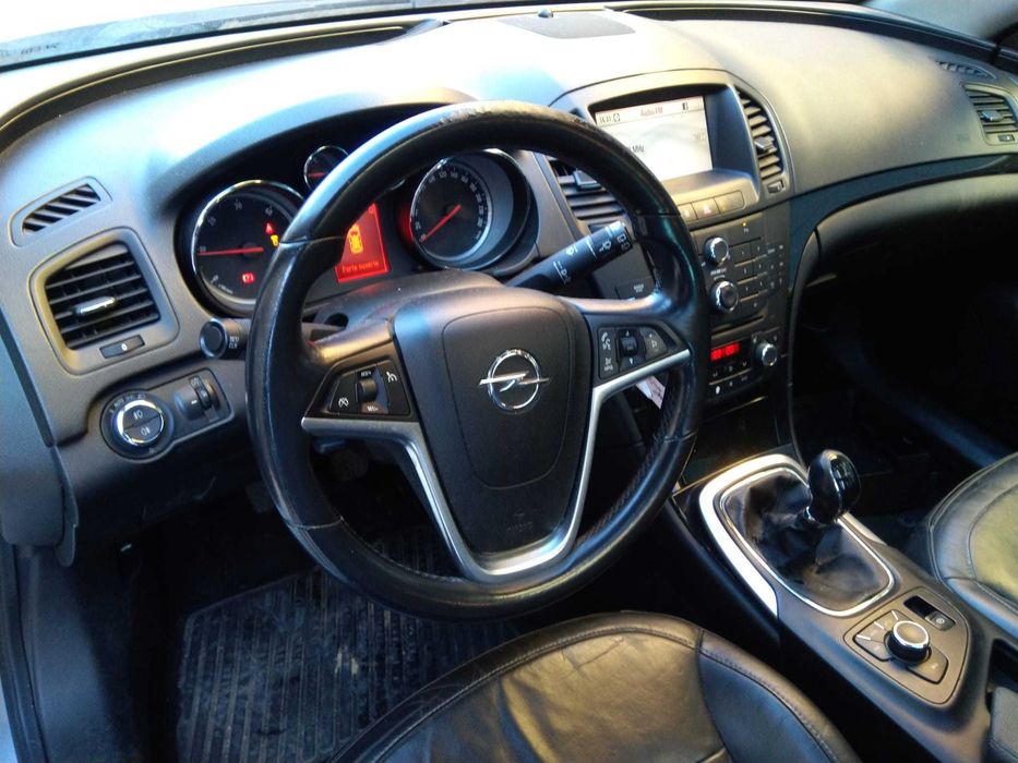 Opel Insignia 2.0 CDTi Sports Tourer 160cv - 2009 - Para Peças