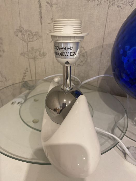 Lampka stołowa porcelanowa GILDE