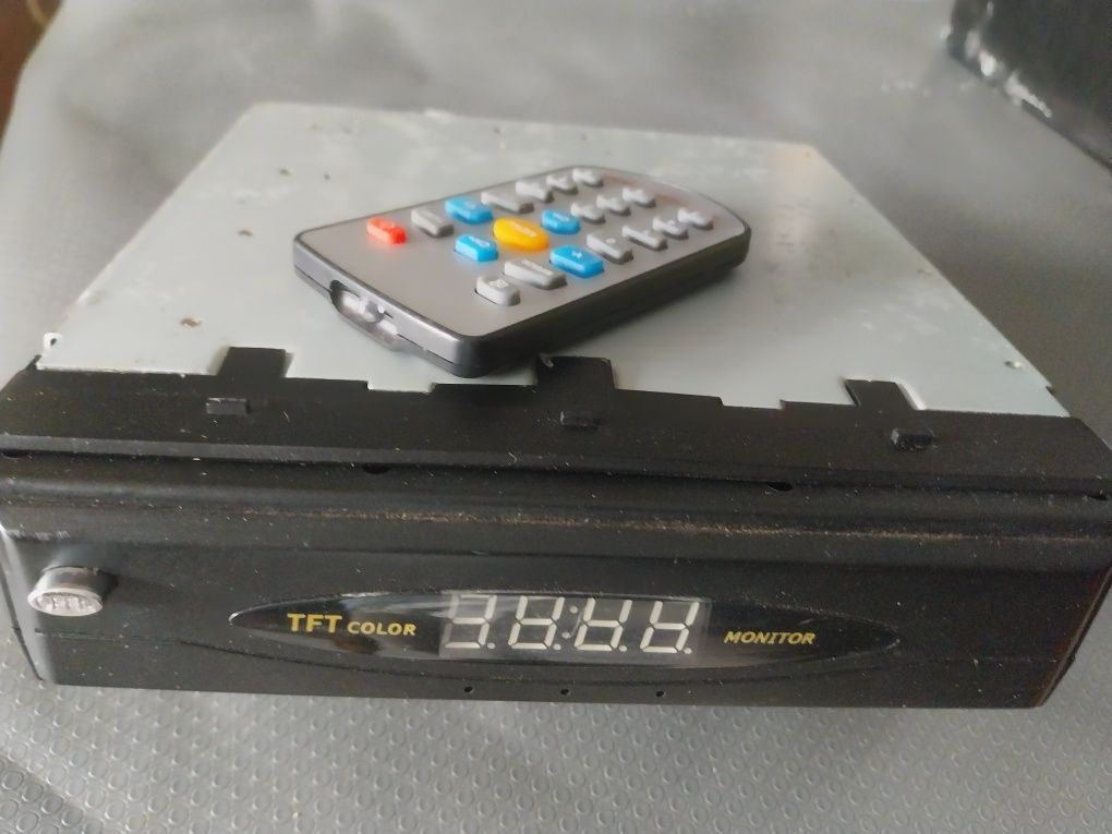 Auto radios  tft televisao / cd impecaveis