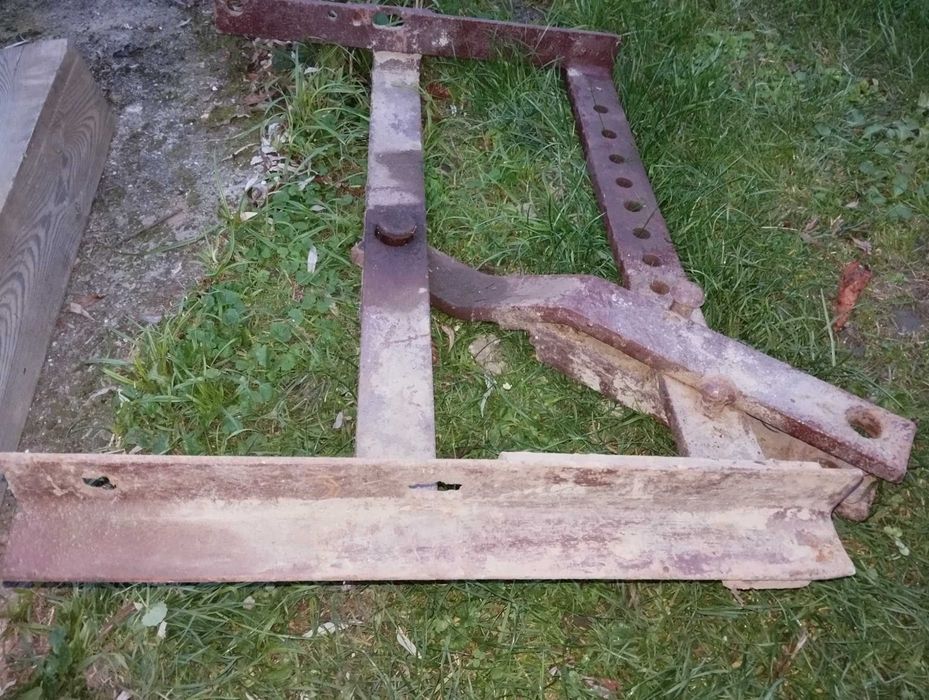 Sprzedam zaczep dolny do Zetora 25