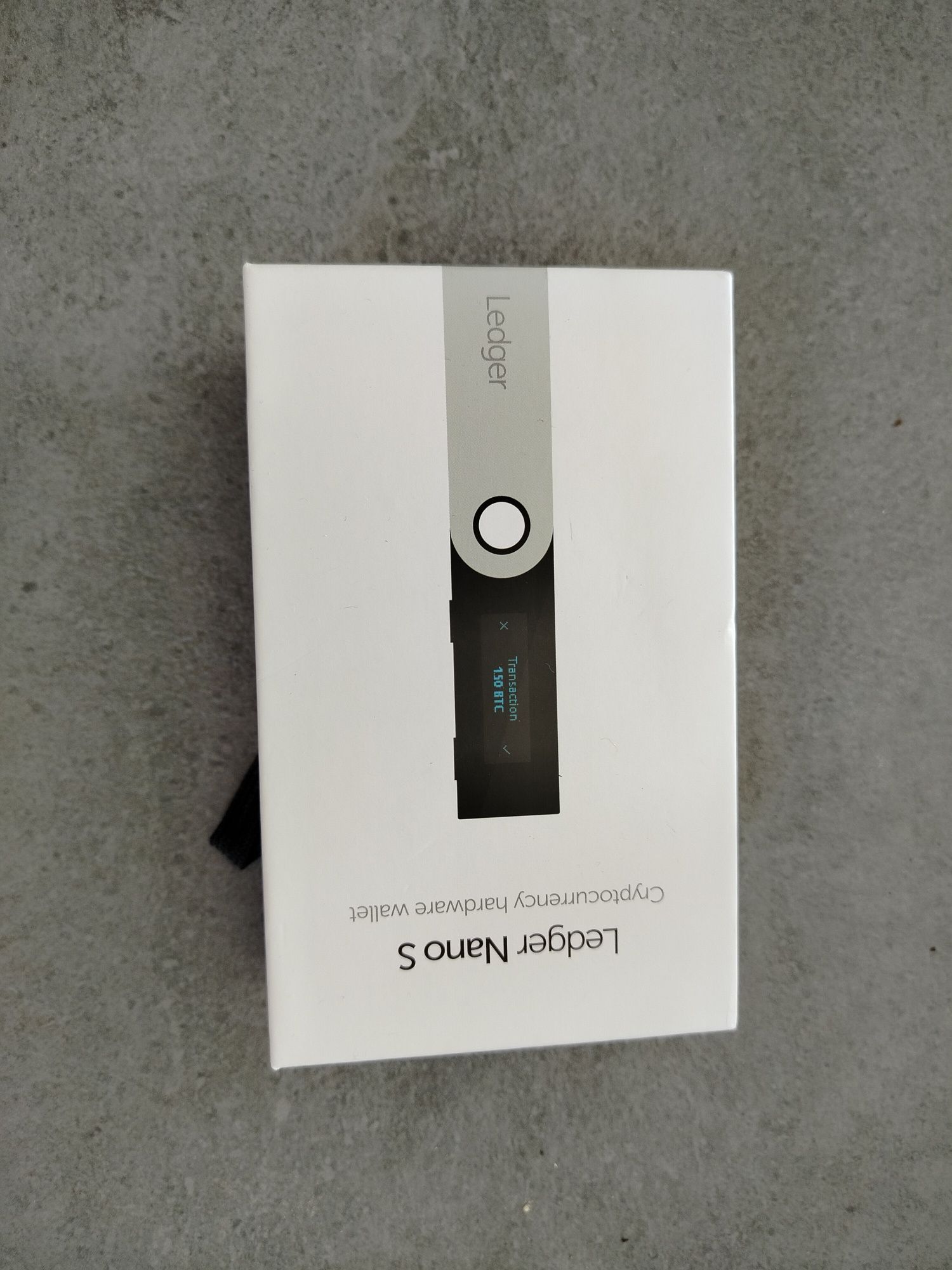 Portfel sprzętowy do kryptowalut Ledger Nano S Plus.