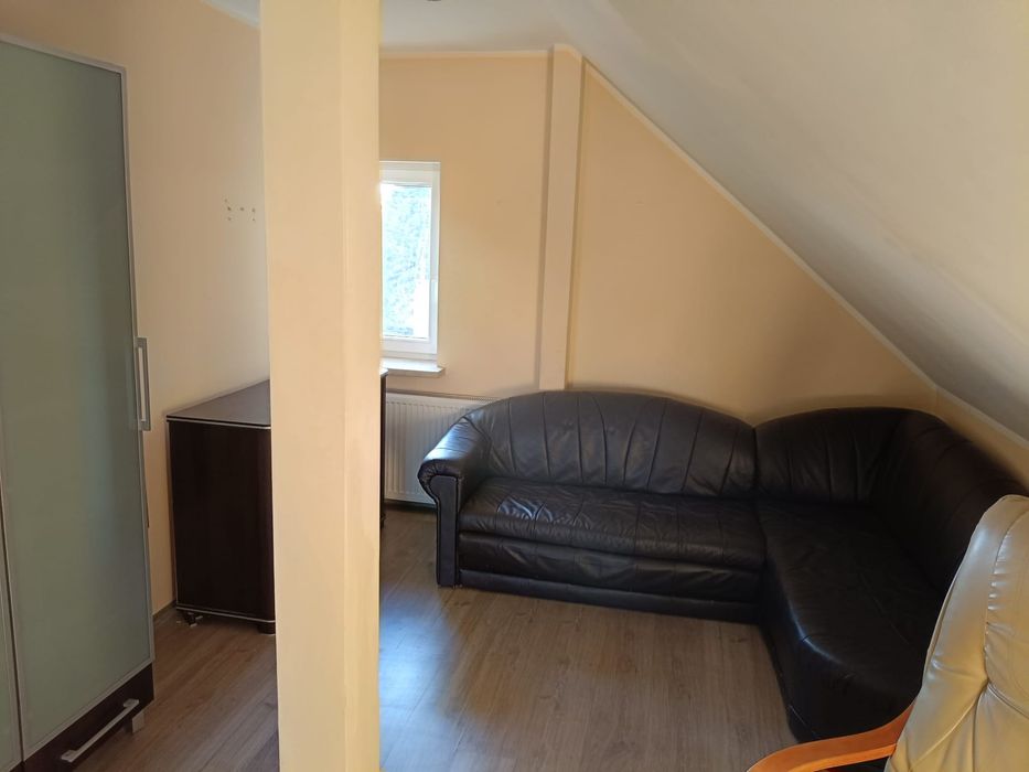 Poddasze w domu jednorodzinnym urzadzone 50m