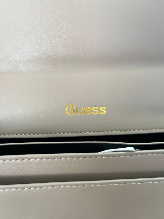 Mala Guess Castanha
