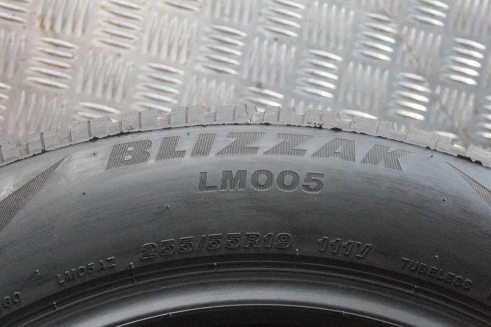 255/55/19 Bridgestone Blizzak LM 005 255/55 R19 111V 2021r
